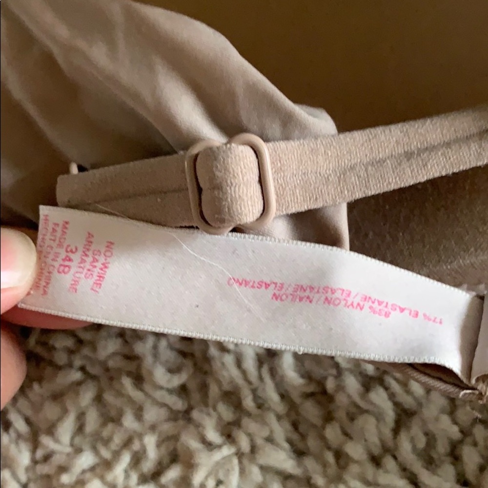 Adjustable strap vs bra - Picture 3 of 3